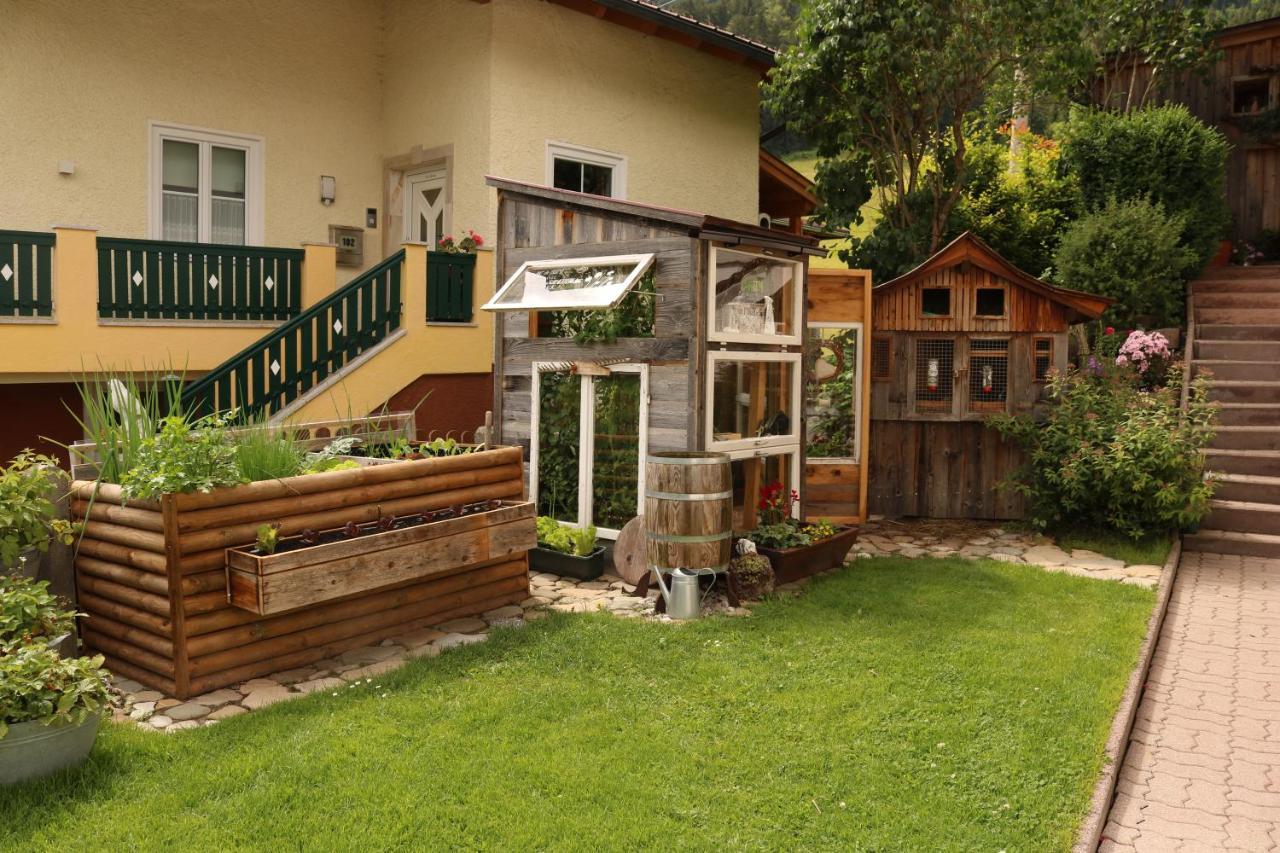 Ferienhaus Hoell Russbach am Pass Gschütt Exterior foto